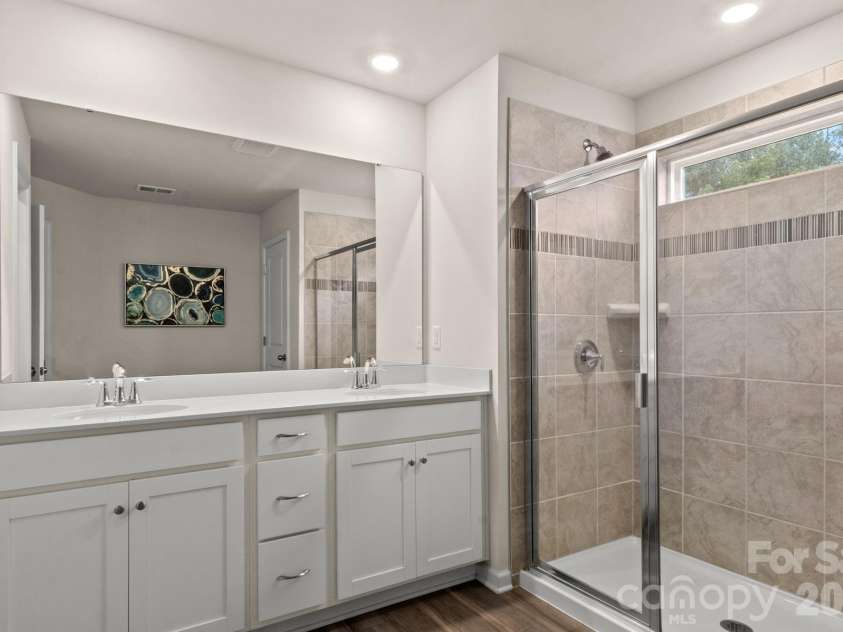 14136 Castle Nook Drive, Charlotte, NC 28273.  MLS# CAR4376440, YatesRealty ID 30193. 