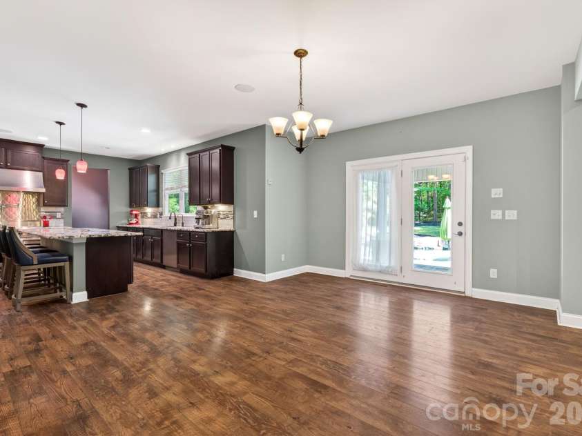 10200 Kerns Road, Huntersville, NC 28078.  MLS# CAR4382040, YatesRealty ID 30195. 