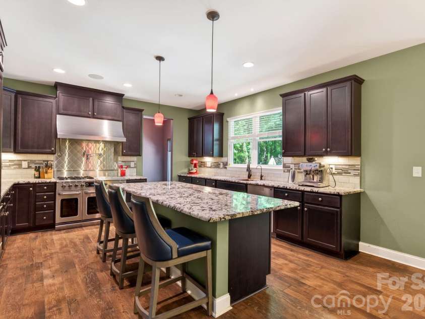 10200 Kerns Road, Huntersville, NC 28078.  MLS# CAR4382040, YatesRealty ID 30195. 