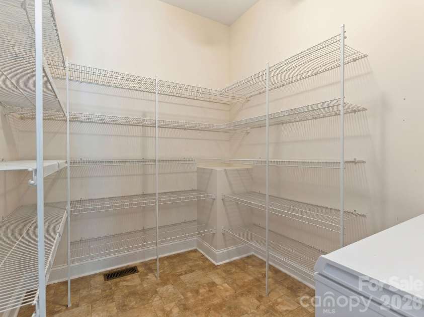 10200 Kerns Road, Huntersville, NC 28078.  MLS# CAR4382040, YatesRealty ID 30195. 