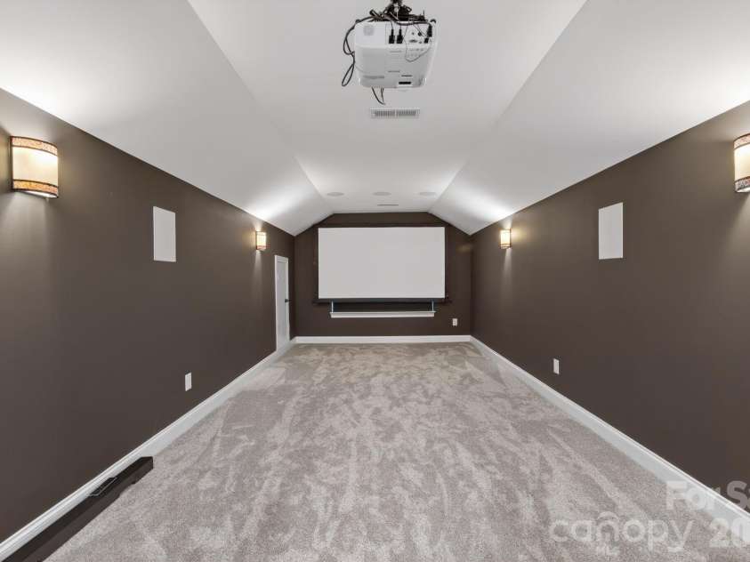 10200 Kerns Road, Huntersville, NC 28078.  MLS# CAR4382040, YatesRealty ID 30195. 