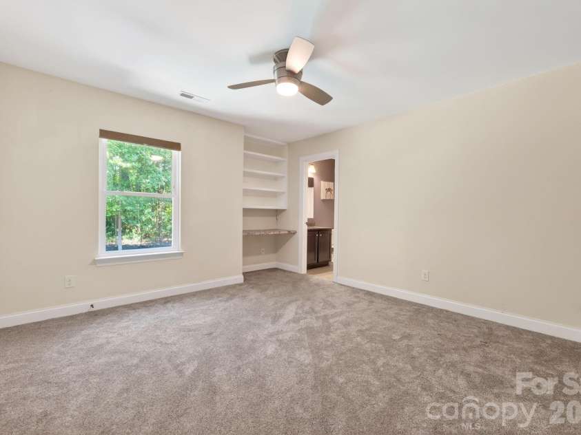 10200 Kerns Road, Huntersville, NC 28078.  MLS# CAR4382040, YatesRealty ID 30195. 