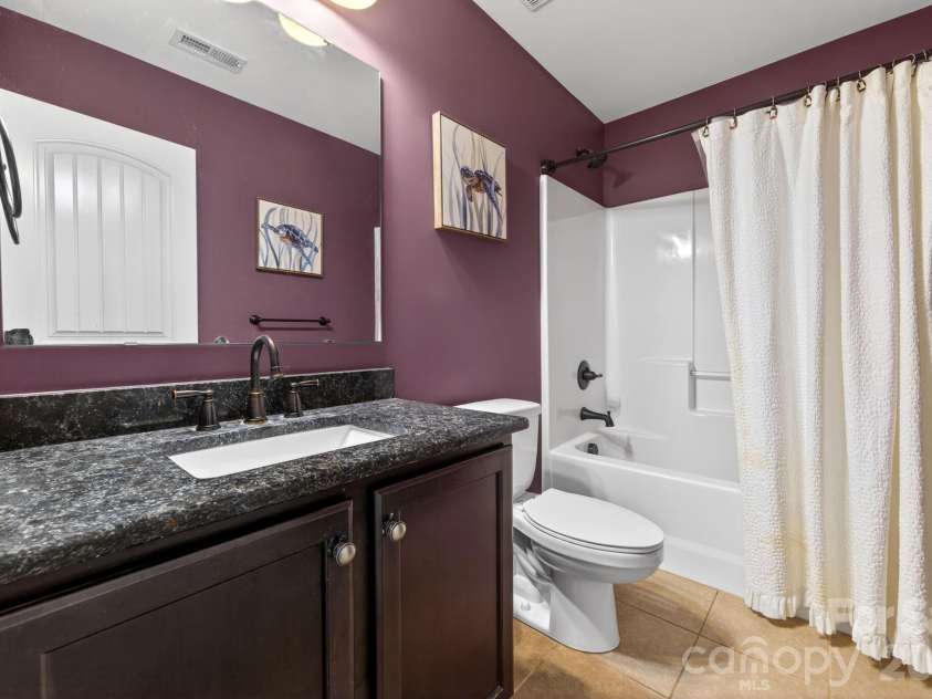 10200 Kerns Road, Huntersville, NC 28078.  MLS# CAR4382040, YatesRealty ID 30195. 