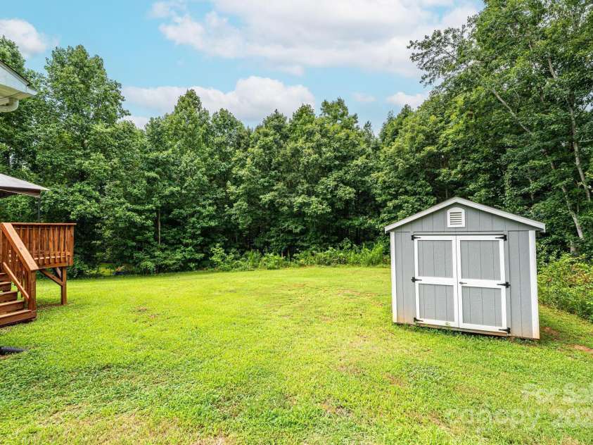 163 Primrose Drive, Stony Point, NC 28678.  MLS# CAR4288677, YatesRealty ID 30198. 