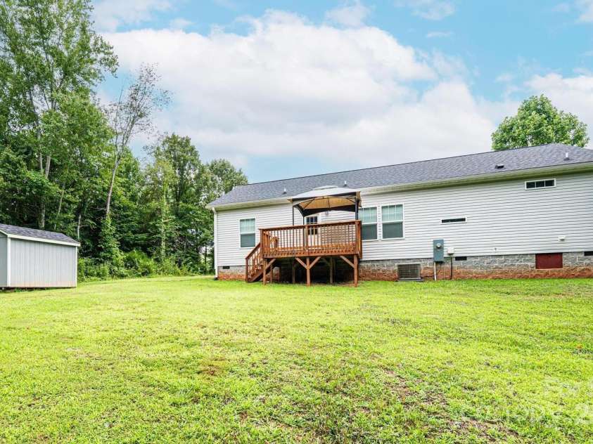 163 Primrose Drive, Stony Point, NC 28678.  MLS# CAR4288677, YatesRealty ID 30198. 