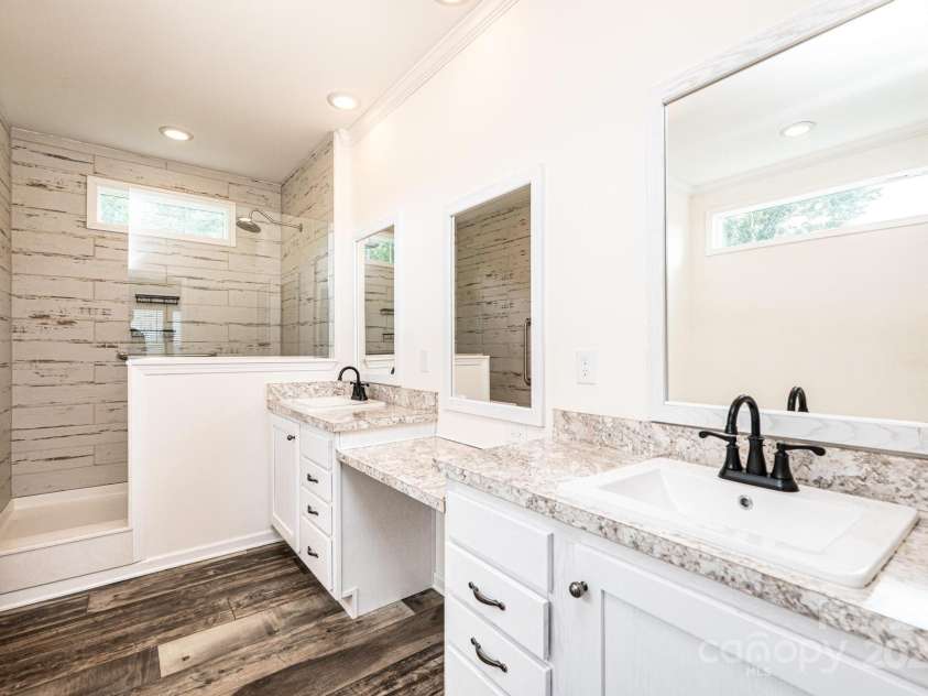 163 Primrose Drive, Stony Point, NC 28678.  MLS# CAR4288677, YatesRealty ID 30198. 