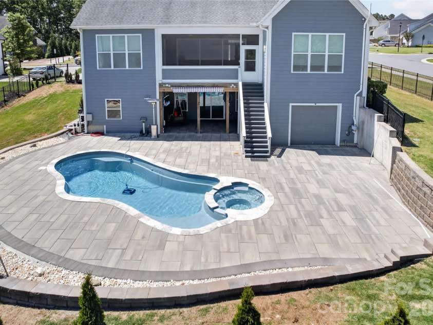 6044 Candlestick Lane, Lancaster, SC 29720.  MLS# CAR4385594, YatesRealty ID 30198. Beautiful Custom Patio Surrounding Pool