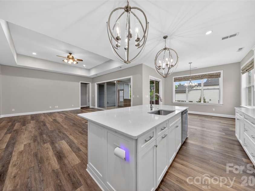 6044 Candlestick Lane, Lancaster, SC 29720.  MLS# CAR4385594, YatesRealty ID 30198. Custom Pull Out Shelving