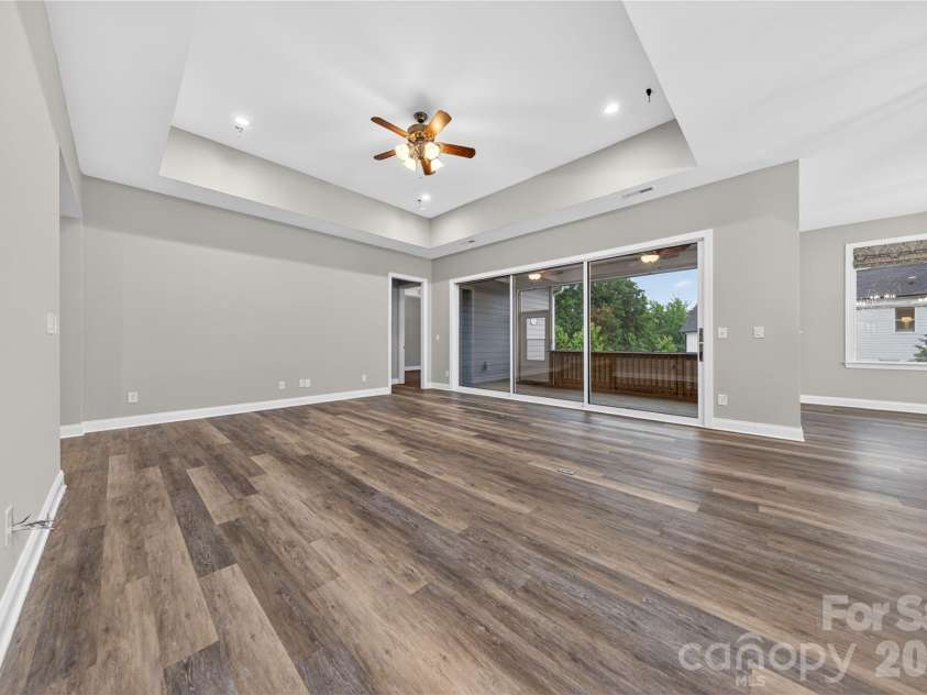 6044 Candlestick Lane, Lancaster, SC 29720.  MLS# CAR4385594, YatesRealty ID 30198. Tray Ceiling