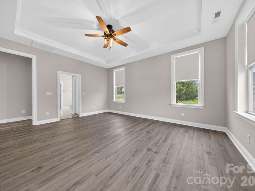 6044 Candlestick Lane, Lancaster, SC 29720.  MLS# CAR4385594, YatesRealty ID 30198. Tray Ceiling