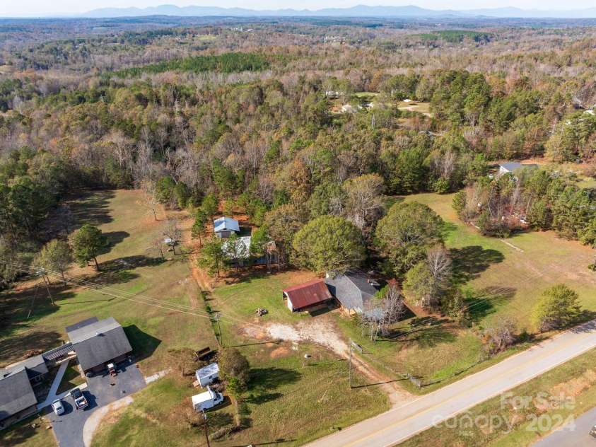 152 Long Branch Road, Chesnee, SC 29323.  MLS# CAR4204540, YatesRealty ID 302. Property is at the center of the photo.