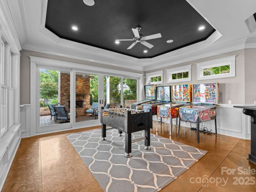 16921 Jetton Road, Cornelius, NC 28031.  MLS# CAR4191237, YatesRealty ID 302. Game room/bar
