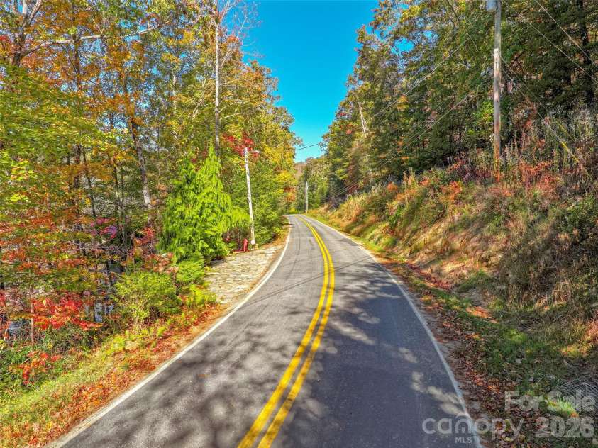 996 HALLS CHAPEL Road, Burnsville, NC 28714.  MLS# CAR4314014, YatesRealty ID 302. Country road