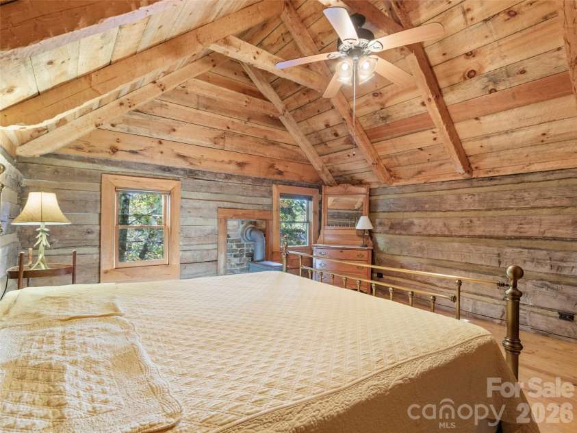 996 HALLS CHAPEL Road, Burnsville, NC 28714.  MLS# CAR4314014, YatesRealty ID 302. Primary bedroom