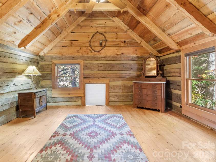 996 HALLS CHAPEL Road, Burnsville, NC 28714.  MLS# CAR4314014, YatesRealty ID 302. Spacious 2nd bedroom