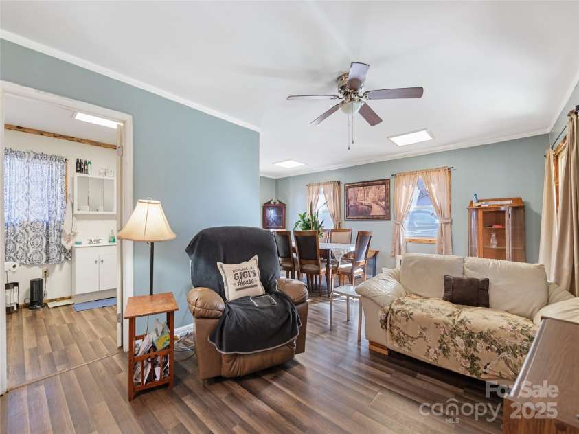 12 Messer Valley Lane, Canton, NC 28716.  MLS# CAR4202635, YatesRealty ID 3020. 