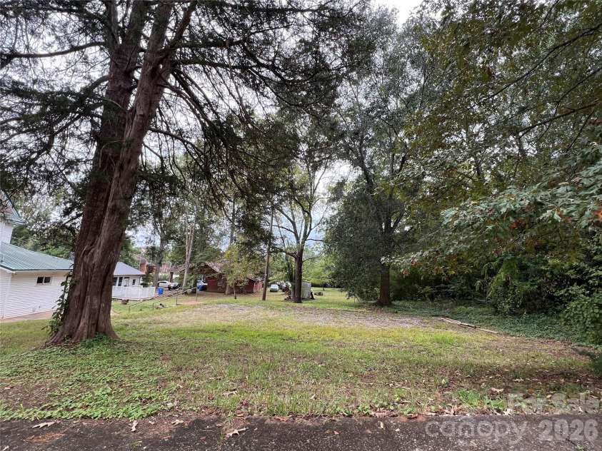 171 Mitchell Street, Rutherfordton, NC 28139.  MLS# CAR4282104, YatesRealty ID 3020. 