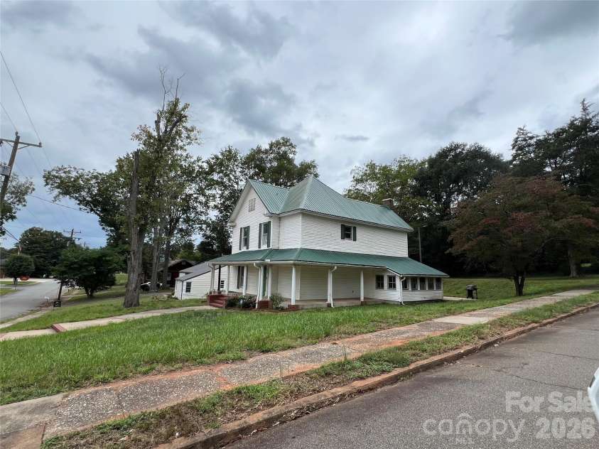 171 Mitchell Street, Rutherfordton, NC 28139.  MLS# CAR4282104, YatesRealty ID 3020. 