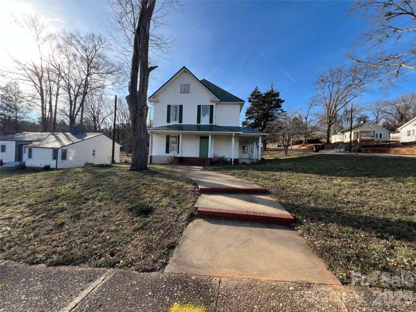 171 Mitchell Street, Rutherfordton, NC 28139.  MLS# CAR4282104, YatesRealty ID 3020. 