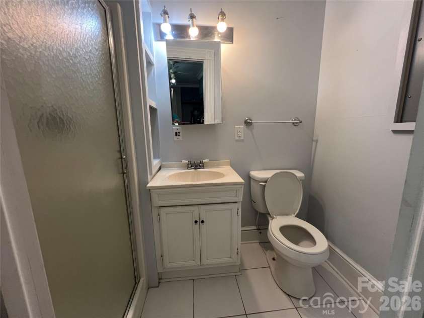 171 Mitchell Street, Rutherfordton, NC 28139.  MLS# CAR4282104, YatesRealty ID 3020. Bathroom off mud room
