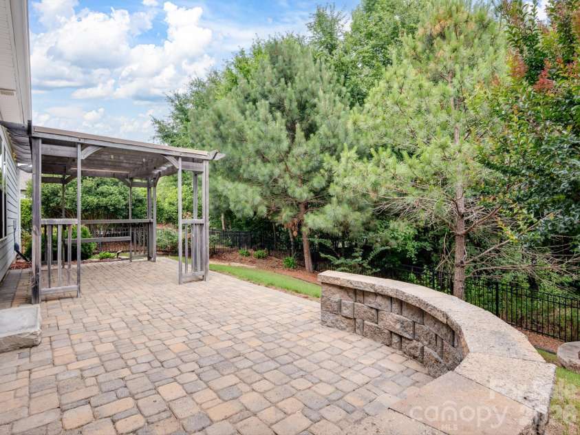5033 Wesley Court, Lancaster, SC 29720.  MLS# CAR4387033, YatesRealty ID 30200. 
