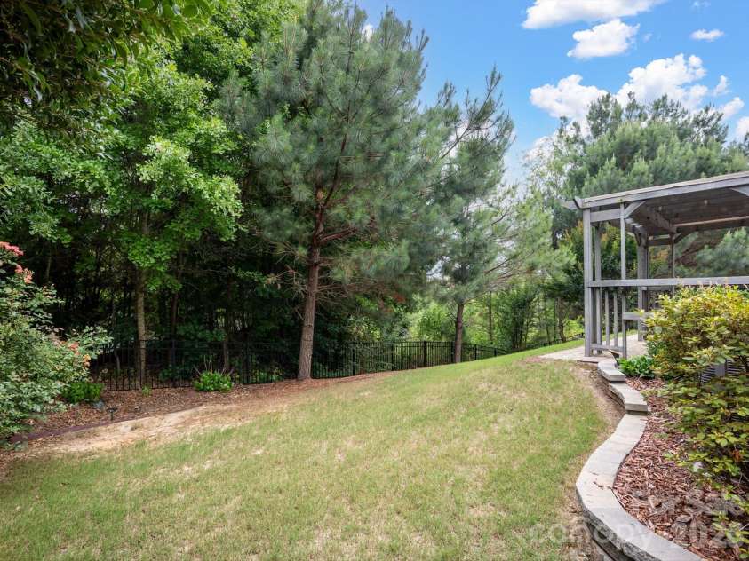 5033 Wesley Court, Lancaster, SC 29720.  MLS# CAR4387033, YatesRealty ID 30200. 