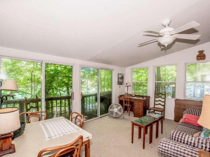 127 Melrose Lane, Mooresville, NC 28117.  MLS# CAR4288916, YatesRealty ID 30201. 