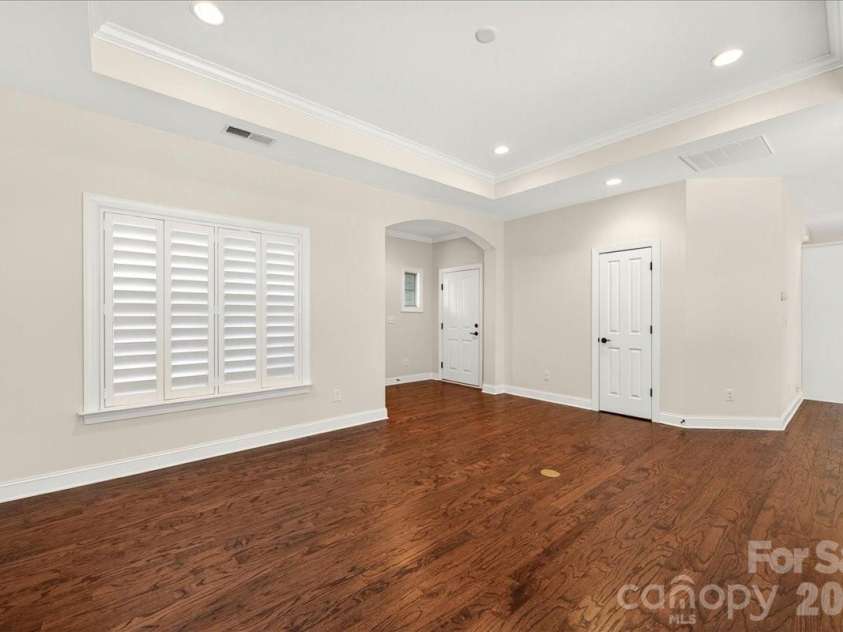 1012 Avalon Place, Matthews, NC 28104.  MLS# CAR4387889, YatesRealty ID 30202. 