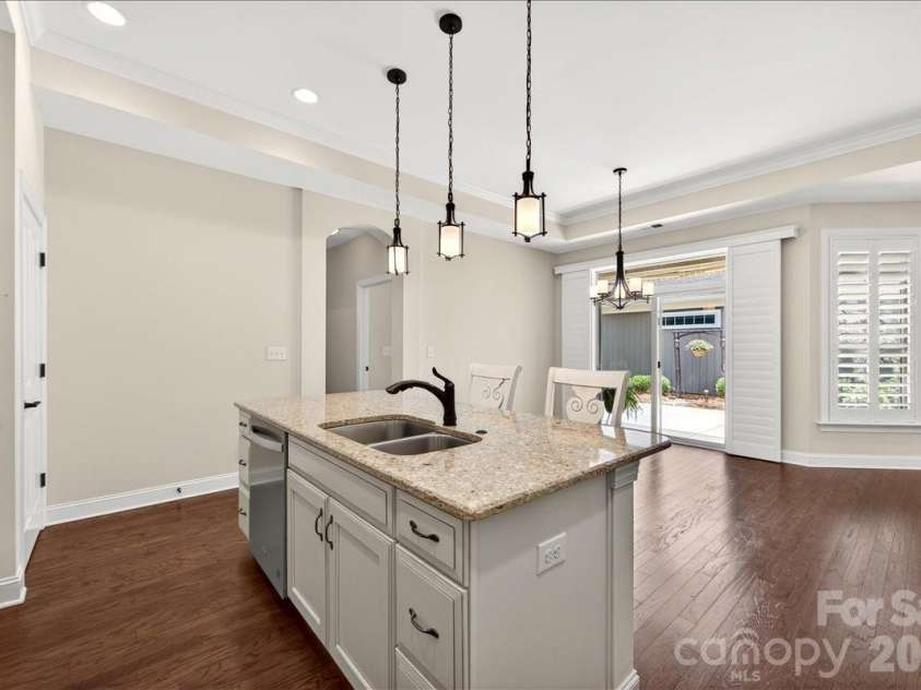 1012 Avalon Place, Matthews, NC 28104.  MLS# CAR4387889, YatesRealty ID 30202. 