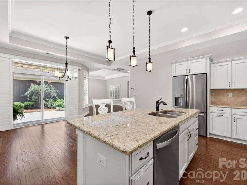 1012 Avalon Place, Matthews, NC 28104.  MLS# CAR4387889, YatesRealty ID 30202. 