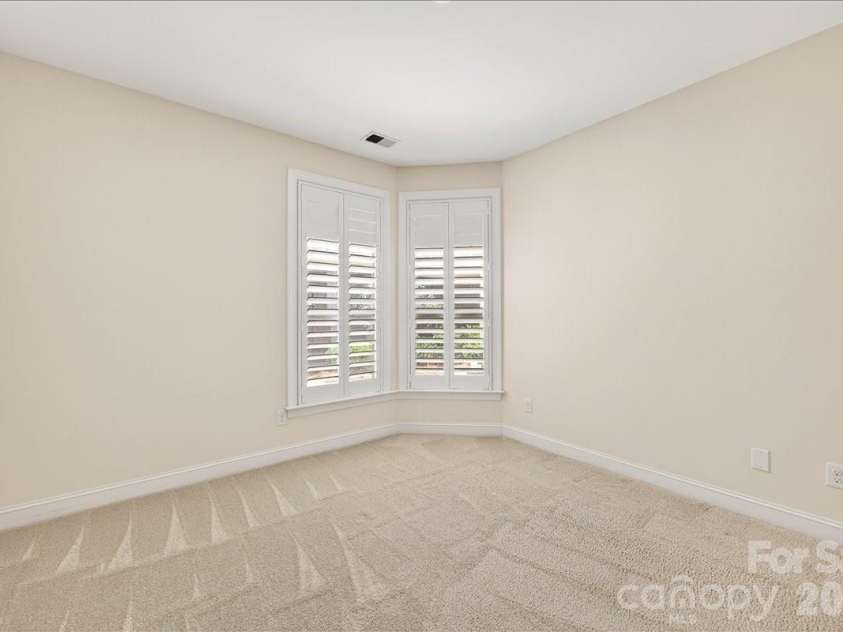 1012 Avalon Place, Matthews, NC 28104.  MLS# CAR4387889, YatesRealty ID 30202. 