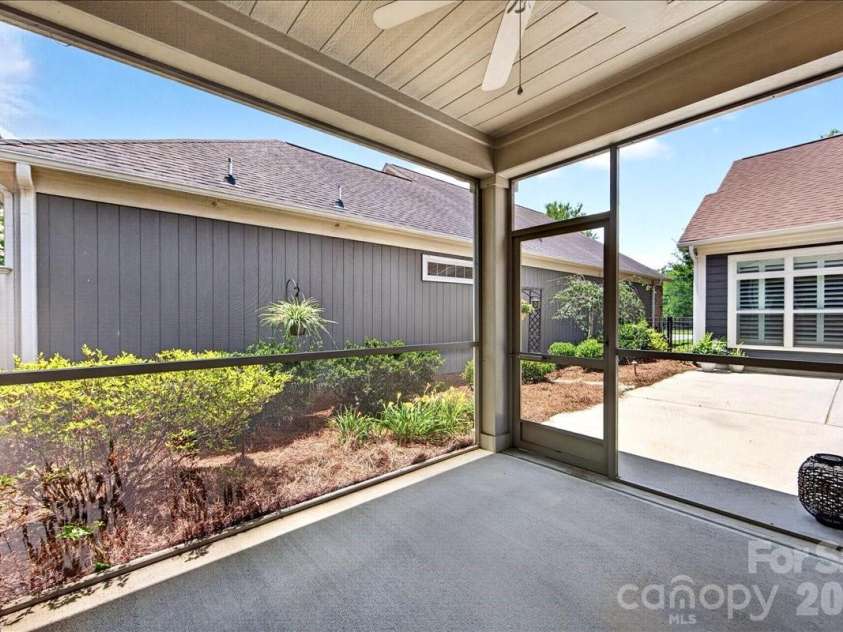 1012 Avalon Place, Matthews, NC 28104.  MLS# CAR4387889, YatesRealty ID 30202. 