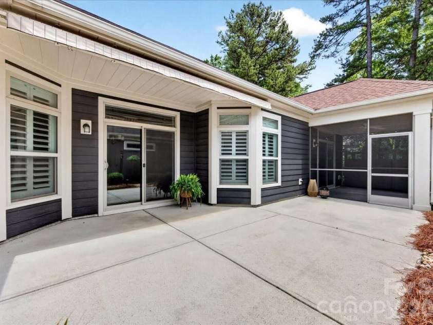 1012 Avalon Place, Matthews, NC 28104.  MLS# CAR4387889, YatesRealty ID 30202. 