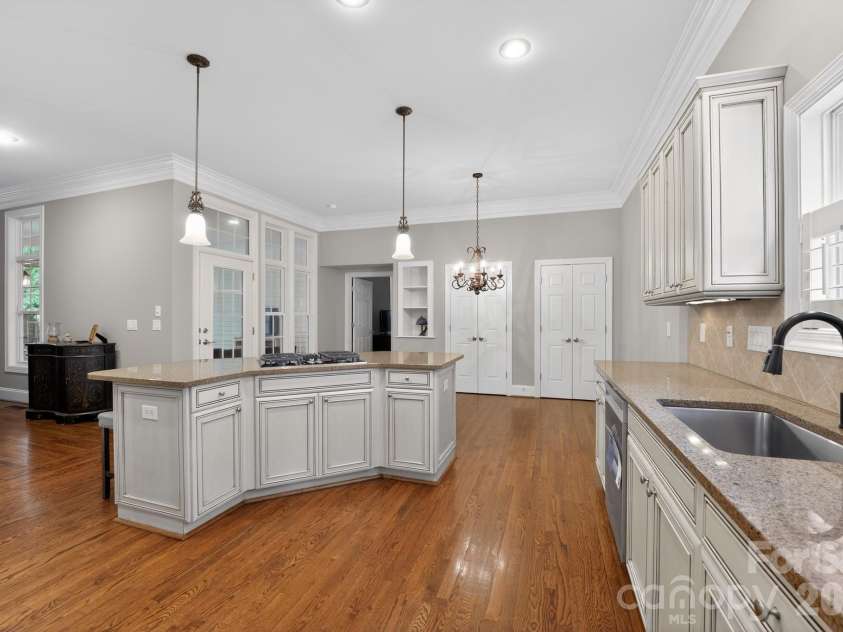 18128 Meadow Bottom Road, Charlotte, NC 28277.  MLS# CAR4384573, YatesRealty ID 30203. 