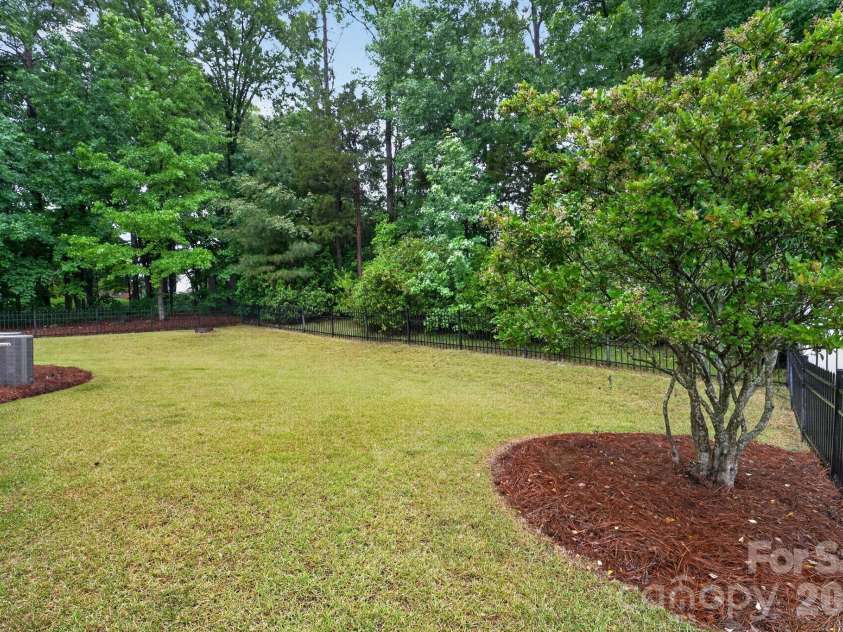 18128 Meadow Bottom Road, Charlotte, NC 28277.  MLS# CAR4384573, YatesRealty ID 30203. 