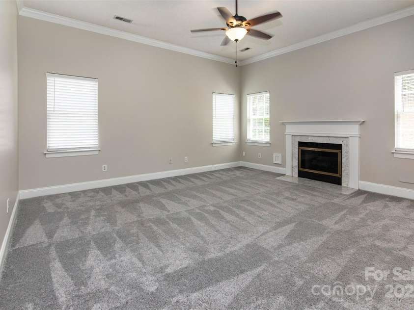 4722 Lone Tree Court, Charlotte, NC 28269.  MLS# CAR4288953, YatesRealty ID 30203. 