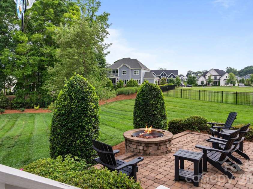 200 Seven Oaks Landing, Belmont, NC 28012.  MLS# CAR4387254, YatesRealty ID 30204. Backyard Patio and Firepit