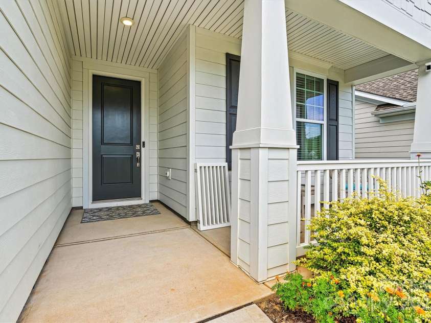 6507 Good News Drive, Charlotte, NC 28215.  MLS# CAR4287824, YatesRealty ID 30207. 