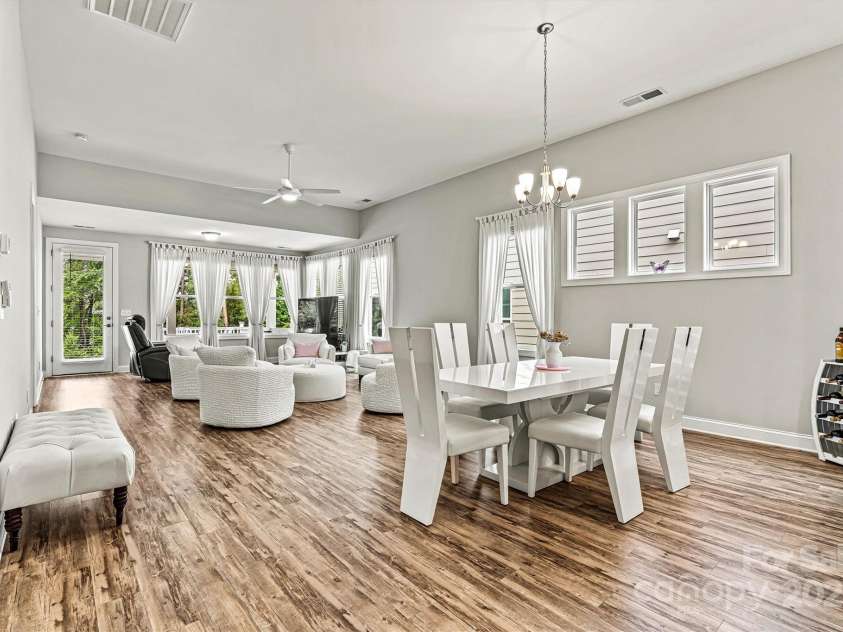 6507 Good News Drive, Charlotte, NC 28215.  MLS# CAR4287824, YatesRealty ID 30207. 