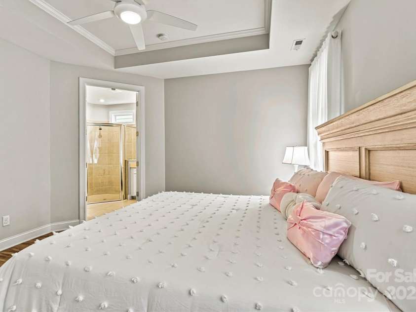 6507 Good News Drive, Charlotte, NC 28215.  MLS# CAR4287824, YatesRealty ID 30207. 