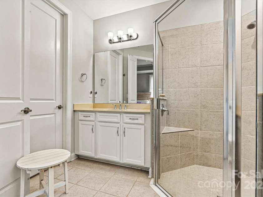 6507 Good News Drive, Charlotte, NC 28215.  MLS# CAR4287824, YatesRealty ID 30207. 