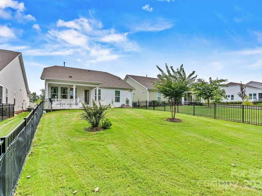 6507 Good News Drive, Charlotte, NC 28215.  MLS# CAR4287824, YatesRealty ID 30207. 