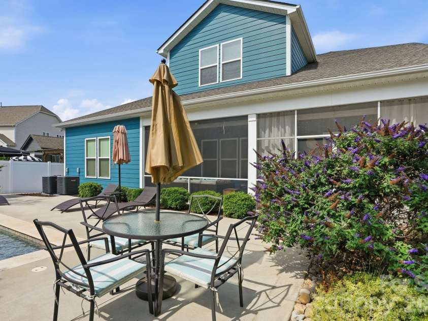 9833 Andres Duany Drive, Huntersville, NC 28078.  MLS# CAR4390023, YatesRealty ID 30207. Exterior Back