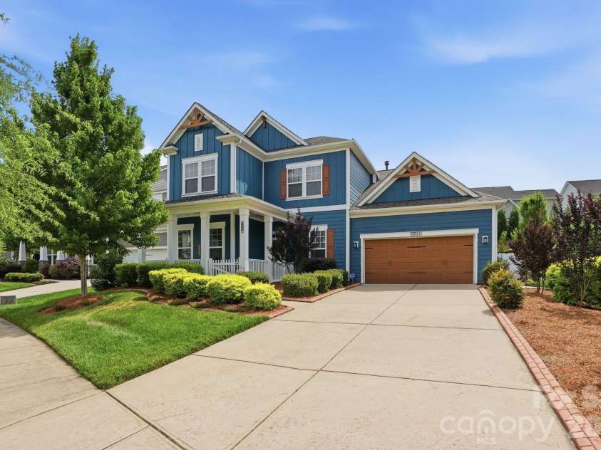 9833 Andres Duany Drive, Huntersville, NC 28078.  MLS# CAR4390023, YatesRealty ID 30207. Front