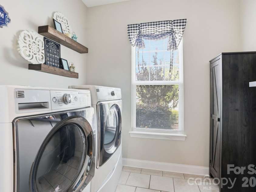 9833 Andres Duany Drive, Huntersville, NC 28078.  MLS# CAR4390023, YatesRealty ID 30207. Laundry
