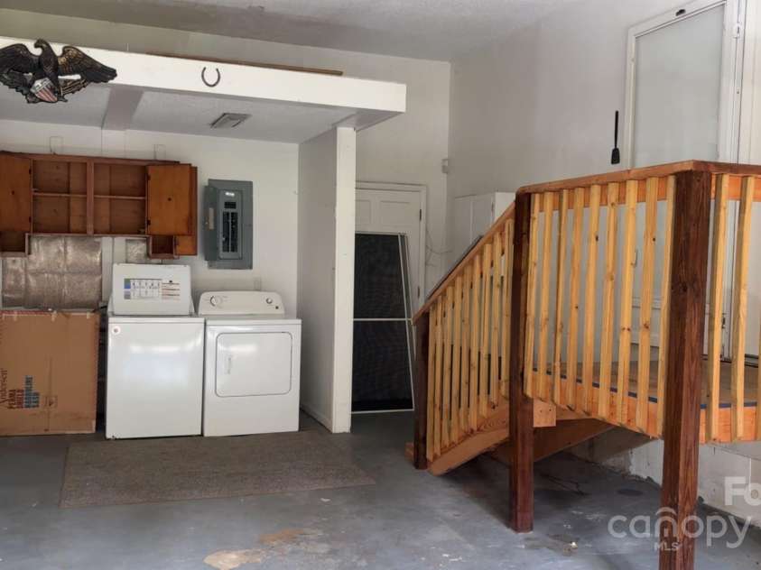 456 Duck Branch, Bakersville, NC 28705.  MLS# CAR4285904, YatesRealty ID 30208. 