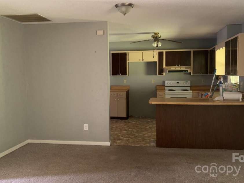 456 Duck Branch, Bakersville, NC 28705.  MLS# CAR4285904, YatesRealty ID 30208. 