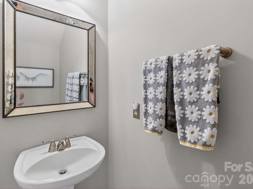8216 Townley Road, Huntersville, NC 28078.  MLS# CAR4388892, YatesRealty ID 30208. 