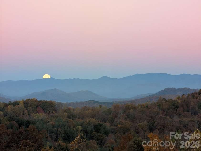 463 Summit Trail, Nebo, NC 28761.  MLS# CAR4350199, YatesRealty ID 3021. 