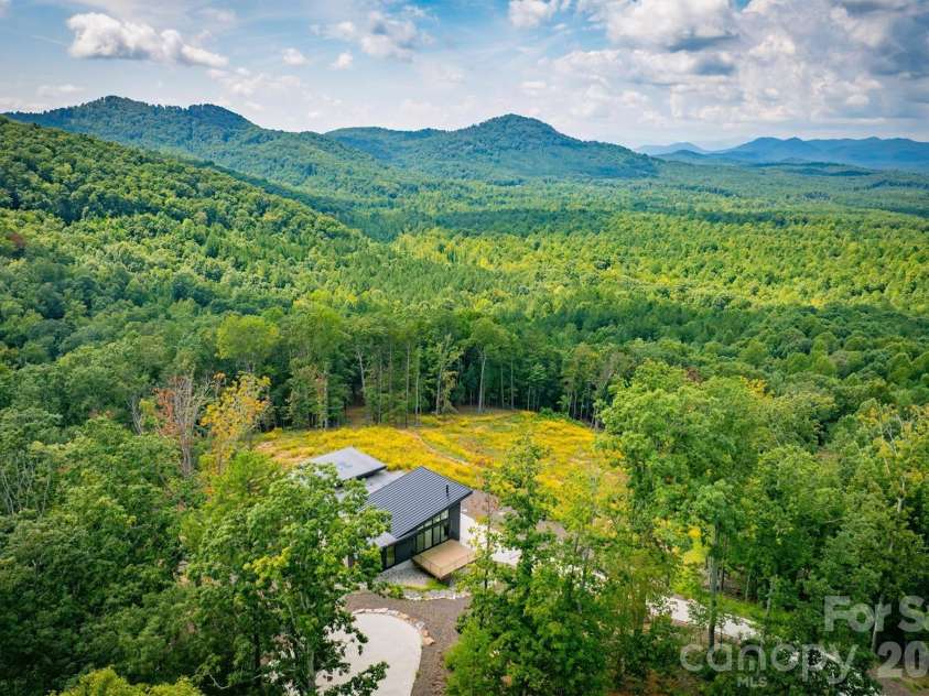 463 Summit Trail, Nebo, NC 28761.  MLS# CAR4350199, YatesRealty ID 3021. 